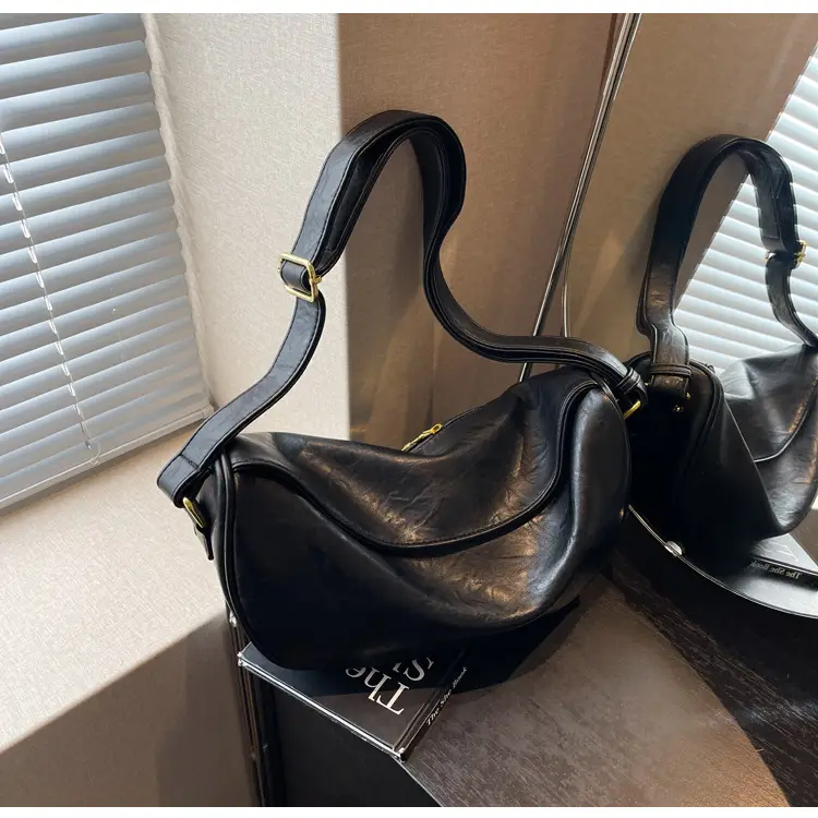 Women's Curved Leather Shoulder Bag Tan Autumn Winter 2023 — feature 17