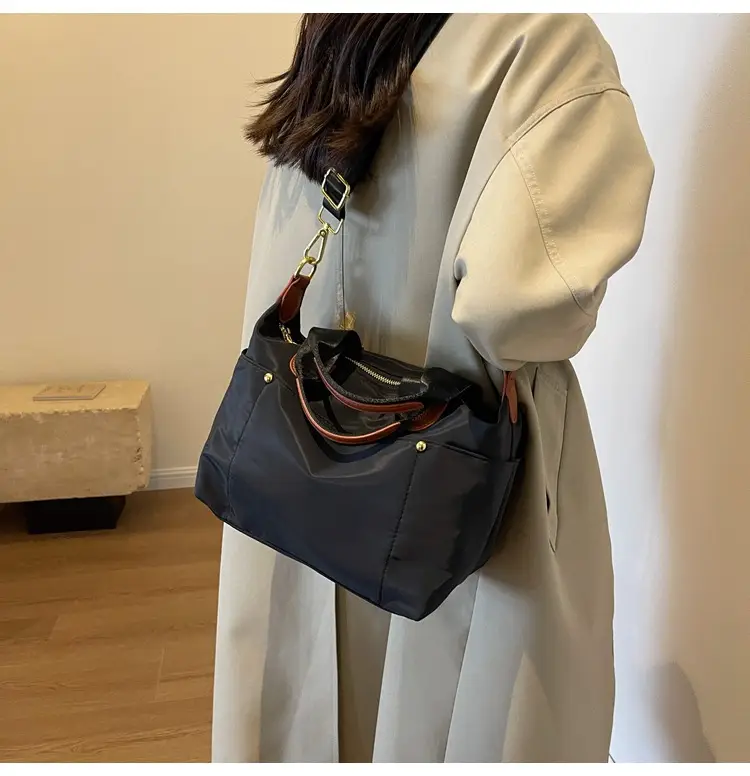 Large Capacity Crossbody Bag for Women — feature 15