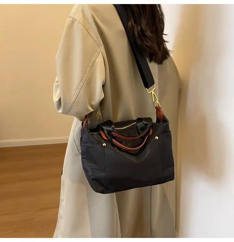 Large Capacity Crossbody Bag for Women — feature 20