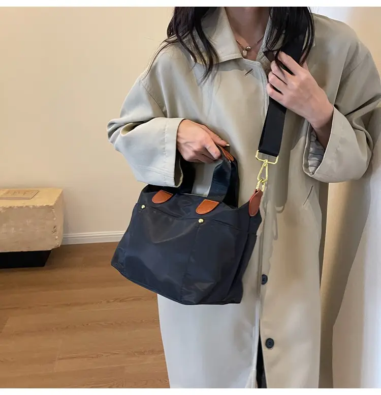 Large Capacity Crossbody Bag for Women — feature 24