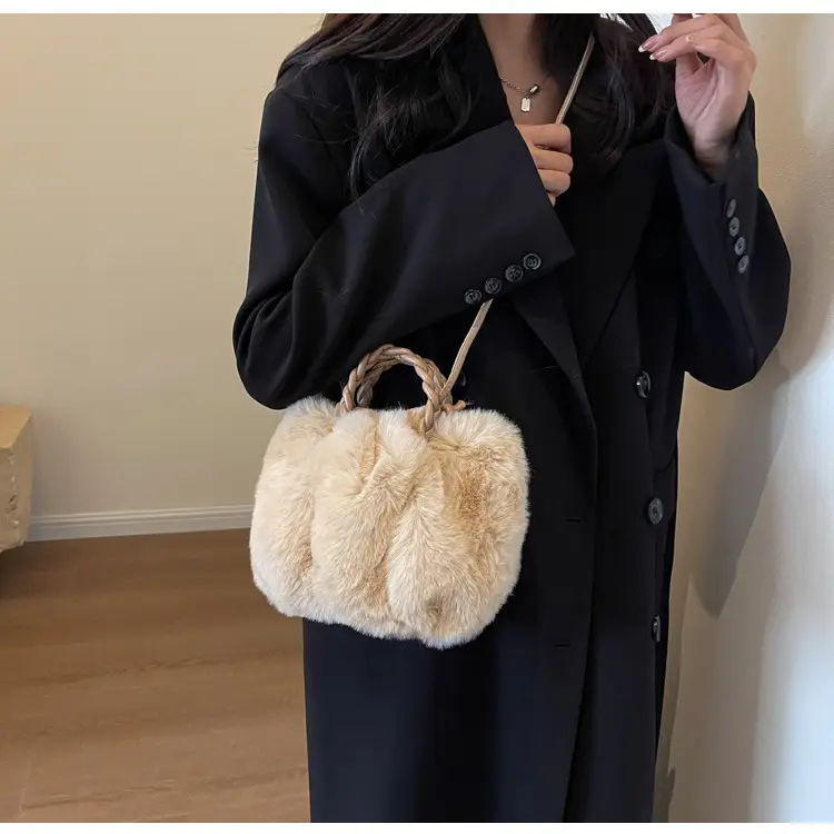 Plush Faux Fur Shoulder Bag for Women Winter 2023 — feature 17