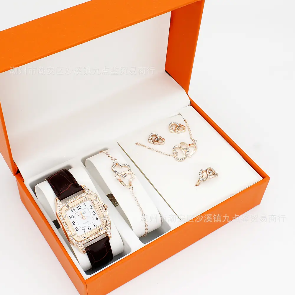 Heart Shaped Women's Watch Set with Belt & Jewelry — feature 2