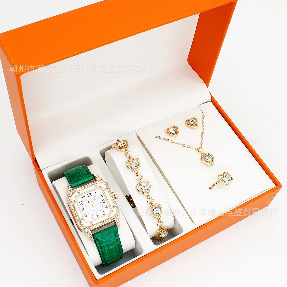 Gold Heart Charm Bracelet Set for Women - Image 4