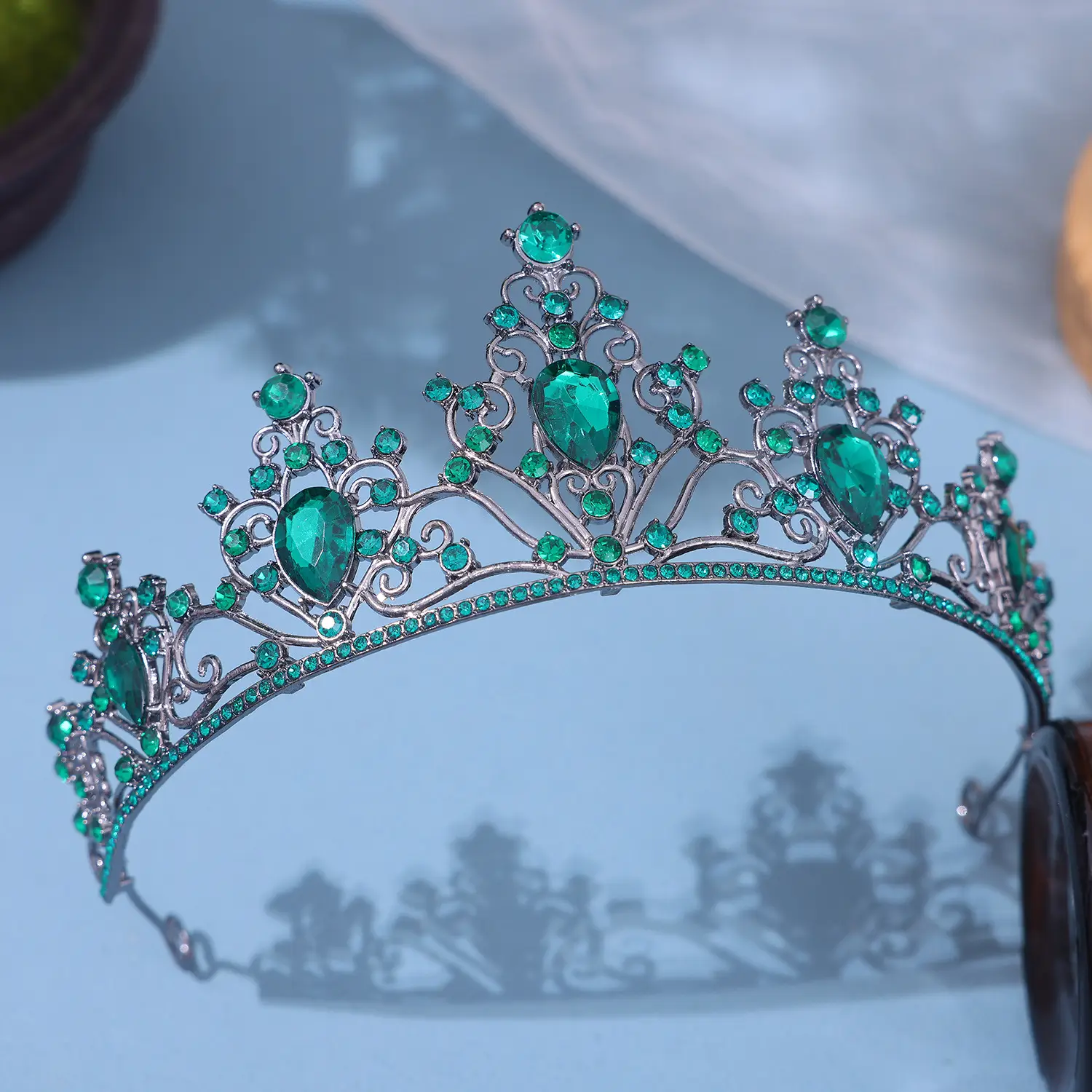 European Bride Rhinestone Crown Wedding Hair Accessory - Image 18
