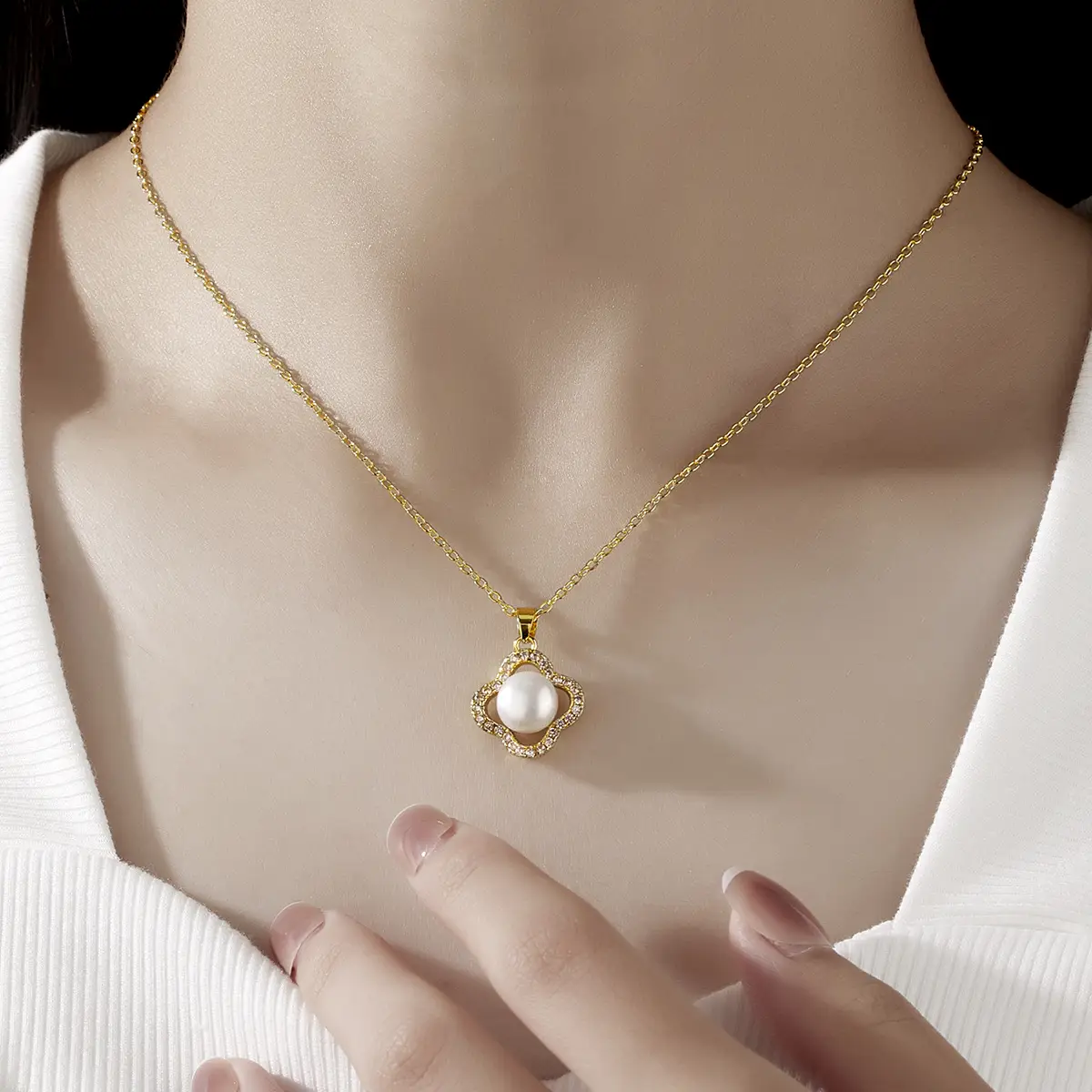 Japanese & Korean Style Pearl Pendant Set Gold Chain - Image 3