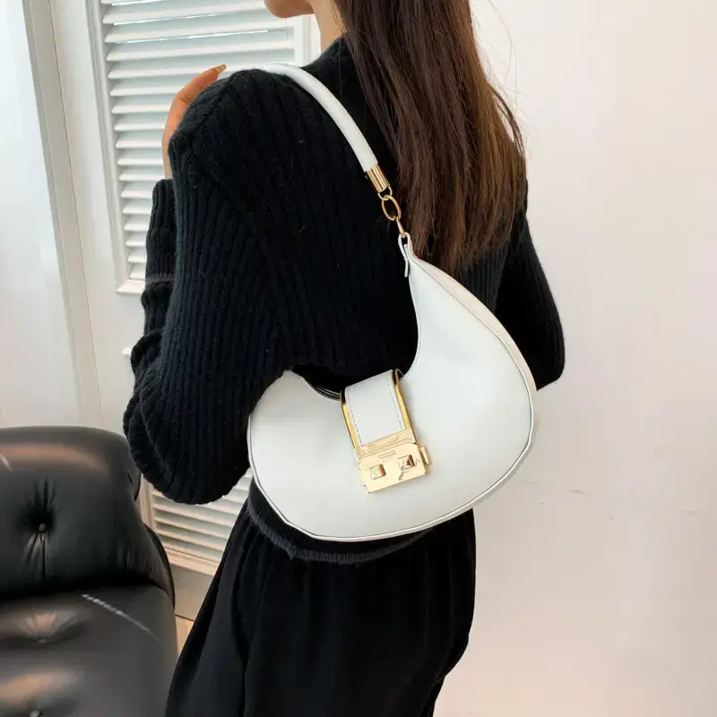 Black High-End Lock Armpit Bag for Women — feature 16