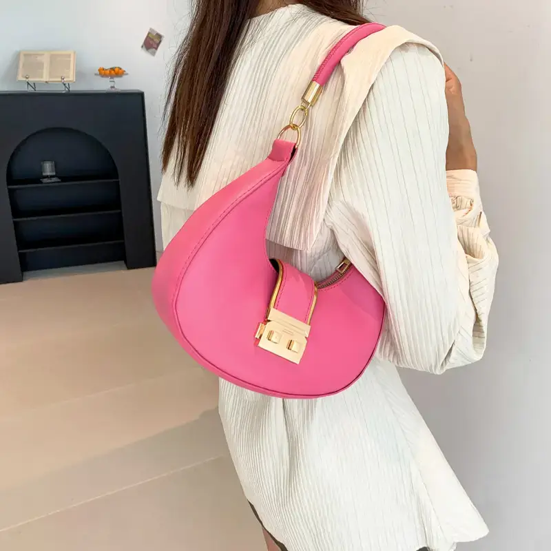 Black High-End Lock Armpit Bag for Women — feature 23