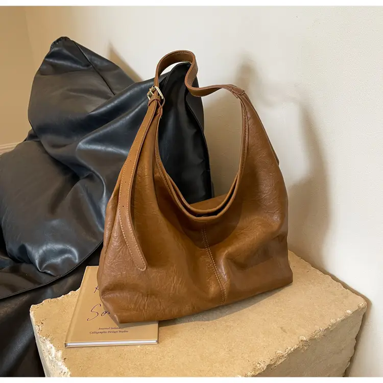 Women Retro Bucket Bag Brown Leather Large Capacity 2023 — feature 23