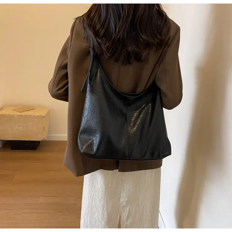 Women Retro Bucket Bag Brown Leather Large Capacity 2023 — feature 24