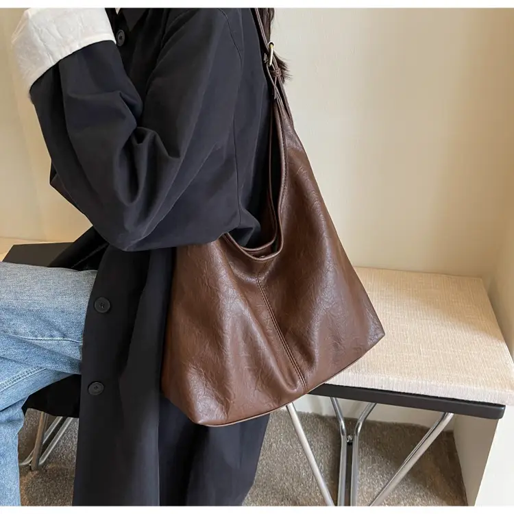 Women Retro Bucket Bag Brown Leather Large Capacity 2023 — feature 33