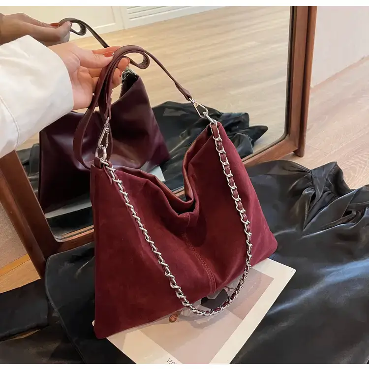 Black Velvet Shoulder Bag for Women 2023 — feature 19