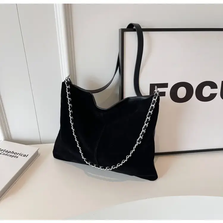 Black Velvet Shoulder Bag for Women 2023 — feature 31