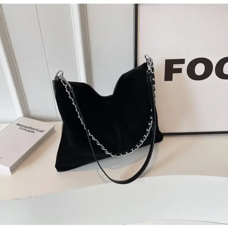 Black Velvet Shoulder Bag for Women 2023 — feature 32