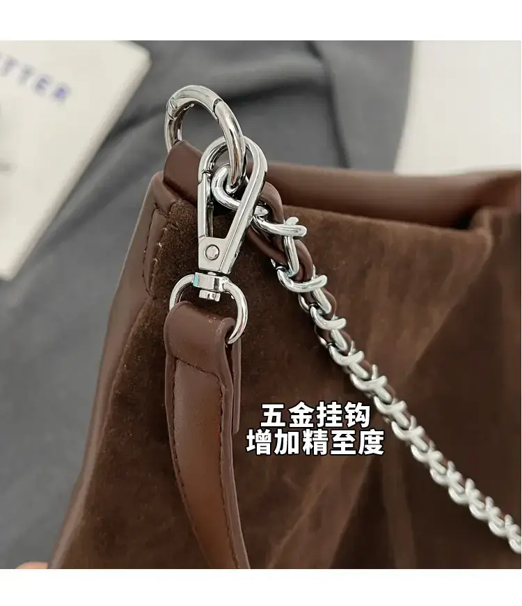 Black Velvet Shoulder Bag for Women 2023 — feature 7
