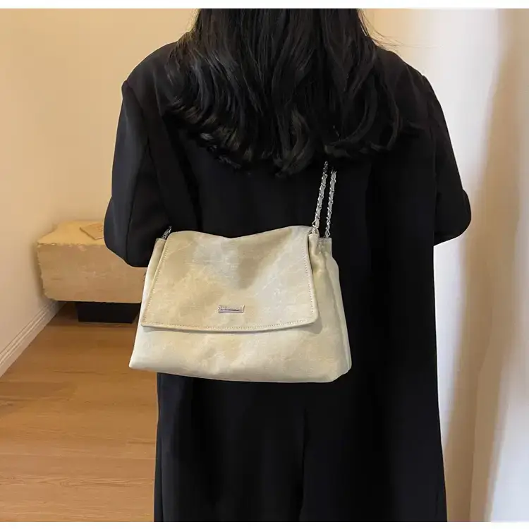 Frosted Chain Shoulder Bag Women Brown 2023 — feature 22