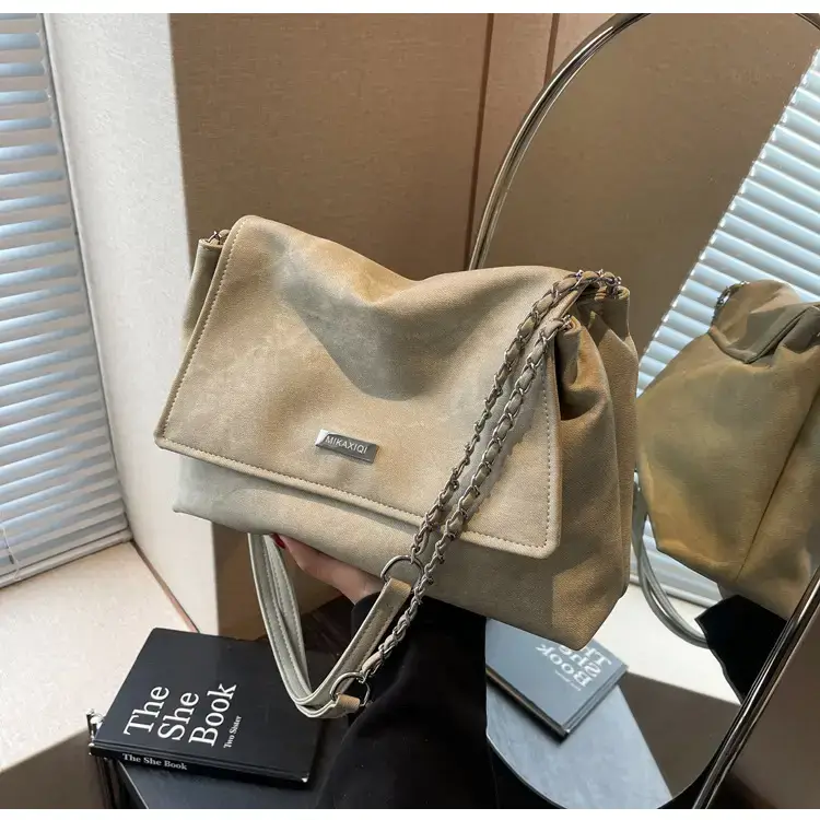 Frosted Chain Shoulder Bag Women Brown 2023 — feature 37