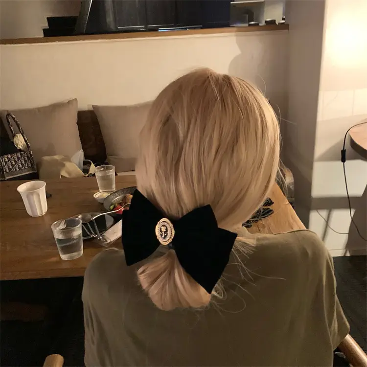 Paris Past Hair Band for Women's Hair Balls — feature 8