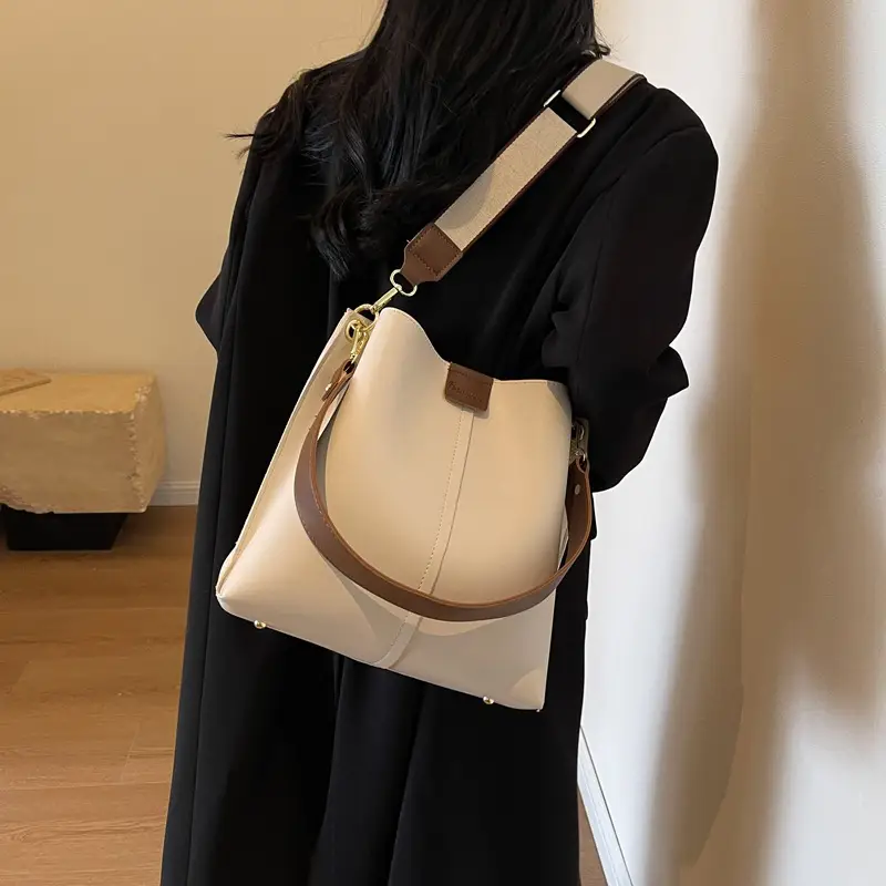 Women's Large Capacity Bucket Bag Beige 2024 - Image 6