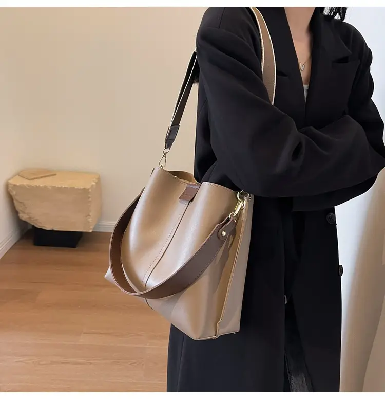 Women's Large Capacity Bucket Bag Beige 2024 — feature 29