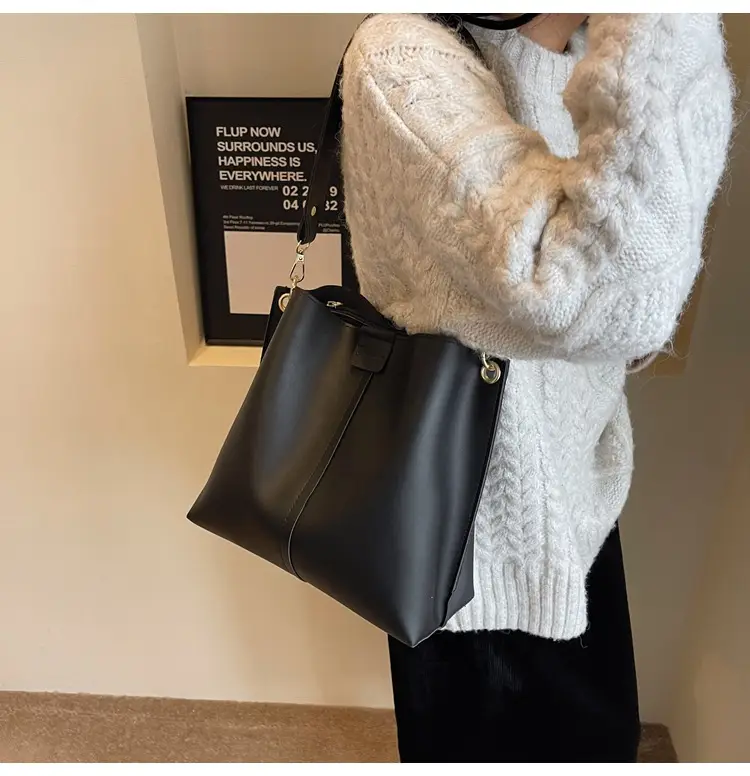 Women's Large Capacity Bucket Bag Beige 2024 — feature 35