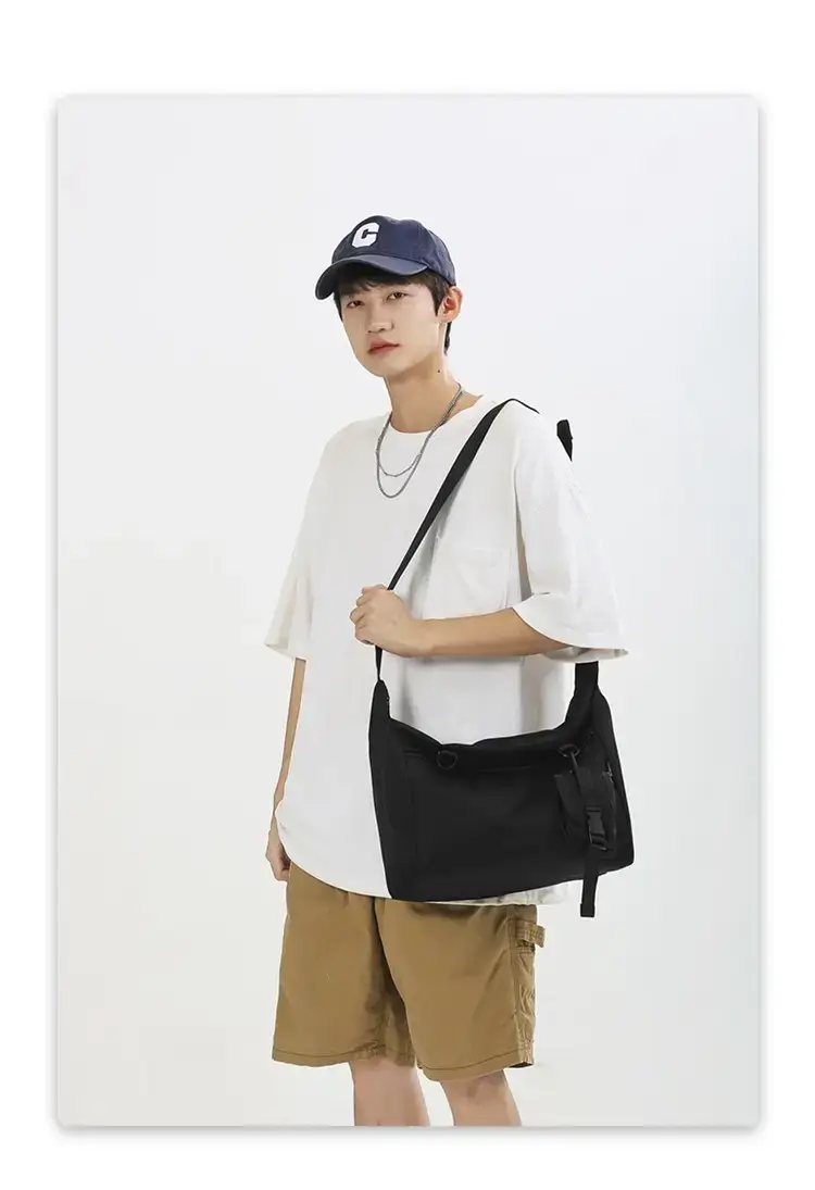 Men's Black Japanese Messenger Bag Large Capacity — feature 10