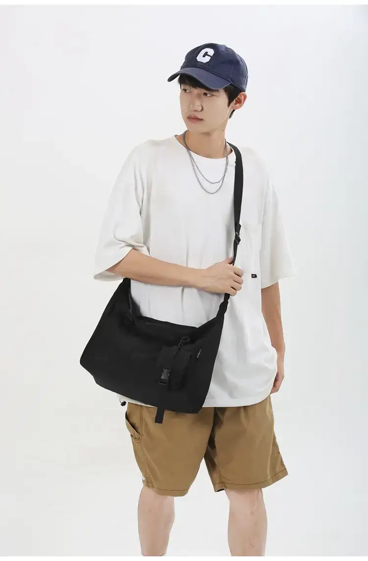 Men's Black Japanese Messenger Bag Large Capacity — feature 11