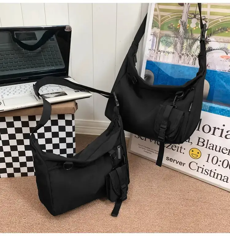 Men's Black Japanese Messenger Bag Large Capacity — feature 26