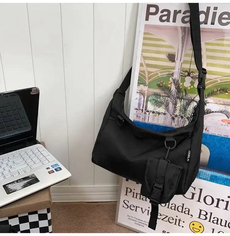 Men's Black Japanese Messenger Bag Large Capacity — feature 27