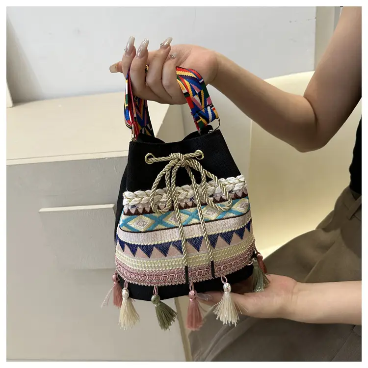 2023 Korean Style Tassel Crossbody Bag Brown — feature 12
