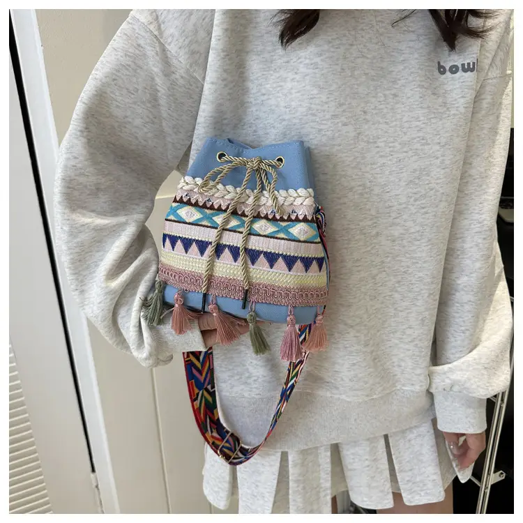 2023 Korean Style Tassel Crossbody Bag Brown — feature 19