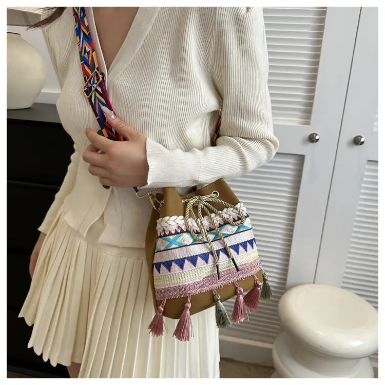 2023 Korean Style Tassel Crossbody Bag Brown — feature 25