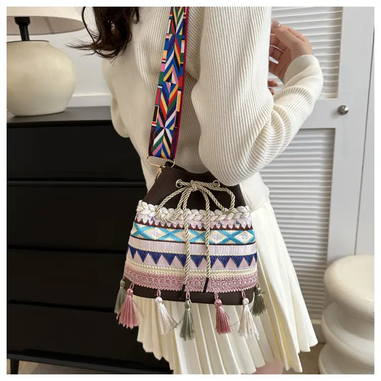 2023 Korean Style Tassel Crossbody Bag Brown — feature 31