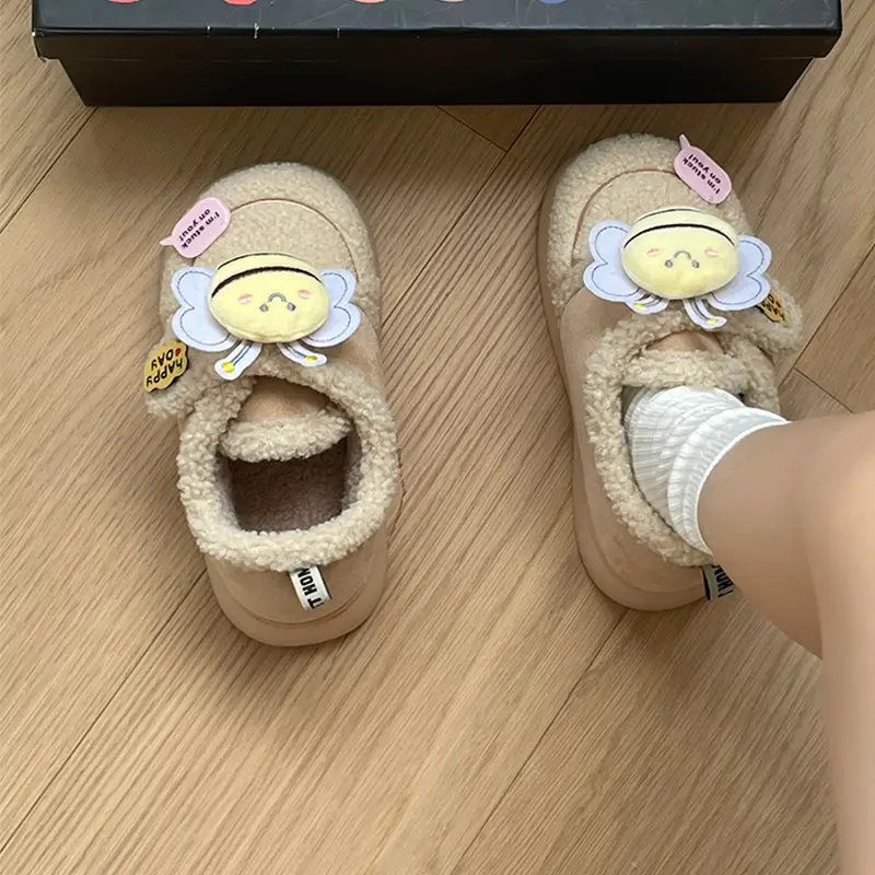 Nanbowan bee cotton-padded shoes women's winter Korean-style Internet celebrity Velcro warm bread fleece-lined thick cotton shoes - Image 4