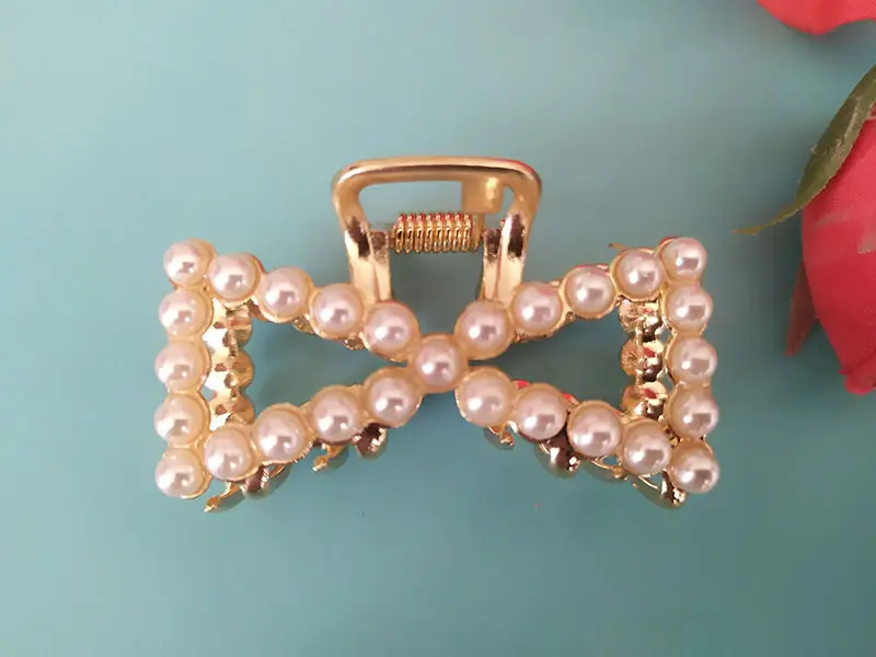 Korean Pearl Hairpin with Rhinestones Grip - Image 15