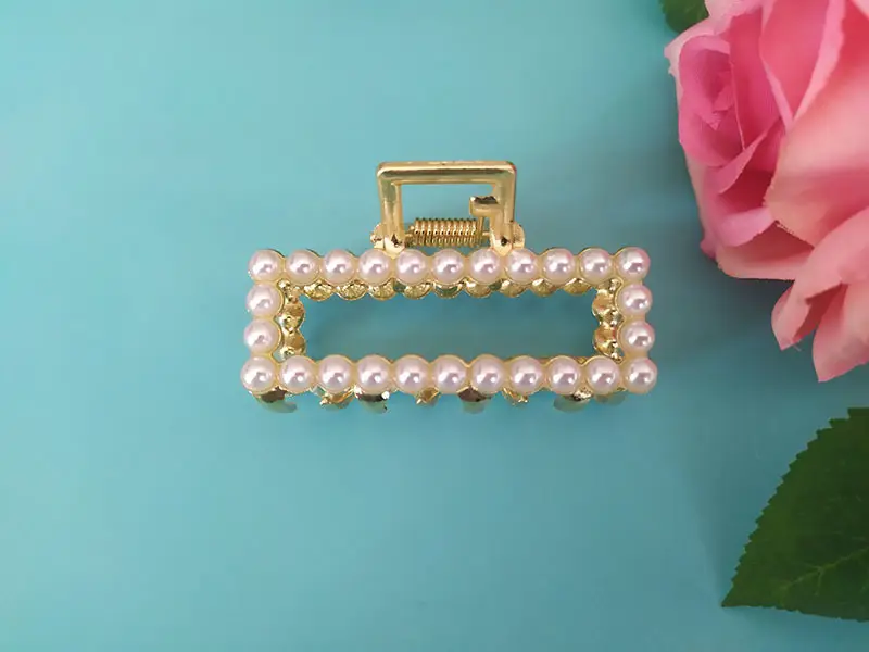 Korean Pearl Hairpin with Rhinestones Grip - Image 2