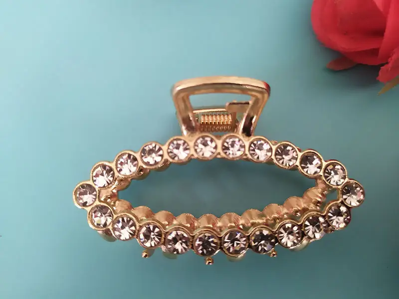 Korean Pearl Hairpin with Rhinestones Grip - Image 7