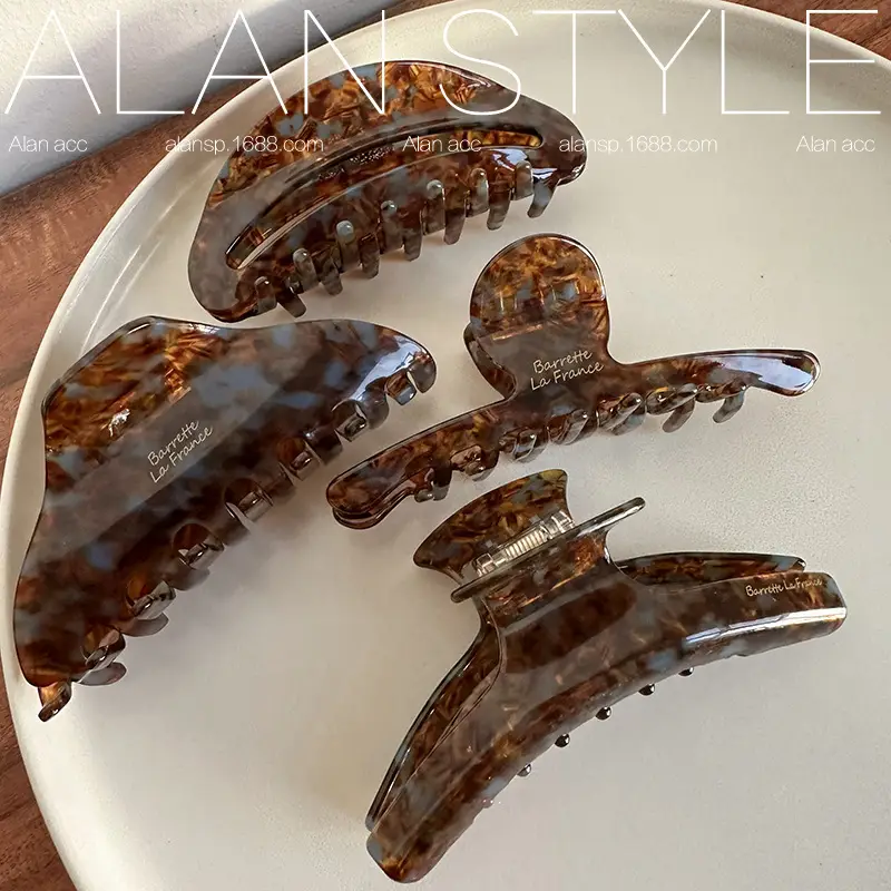 Maillard Dark Brown Shark Hairpin Clip for Women — feature 3