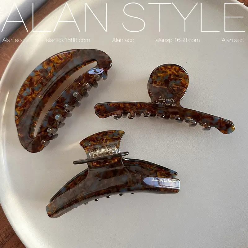 Maillard Dark Brown Shark Hairpin Clip for Women — feature 4