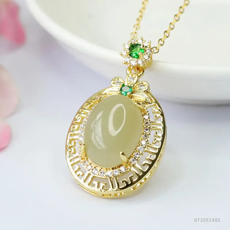 Guan Yu Jade Pendant Necklace Green Emerald Gold Plated - Image 4