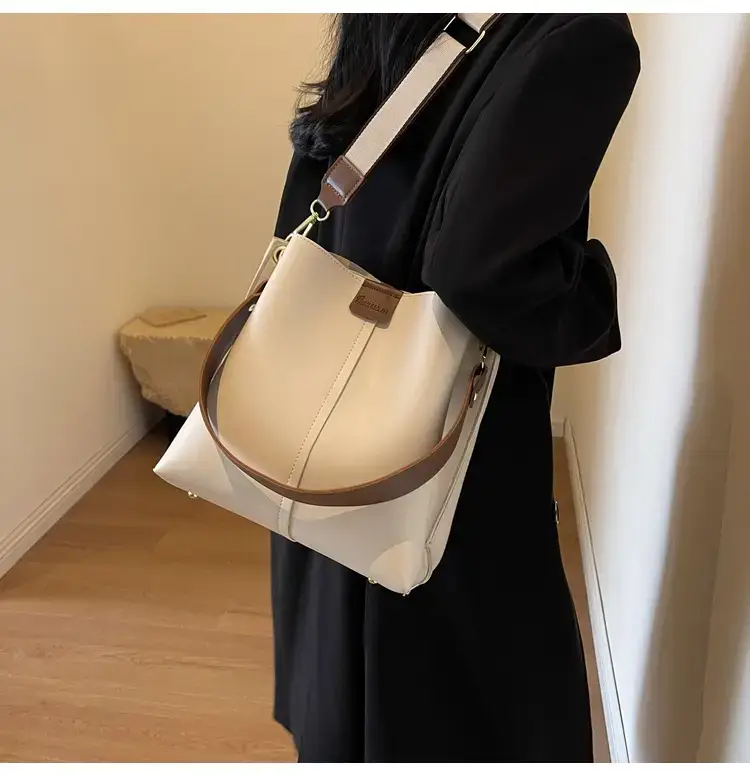 Women's Large Capacity Shoulder Bag Cream Brown Gold — feature 20