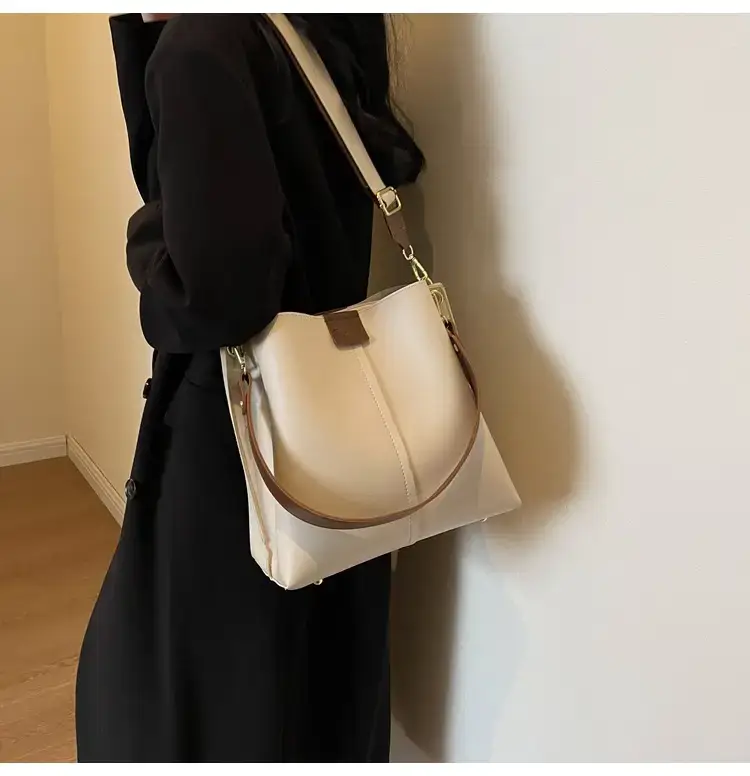 Women's Large Capacity Shoulder Bag Cream Brown Gold — feature 25