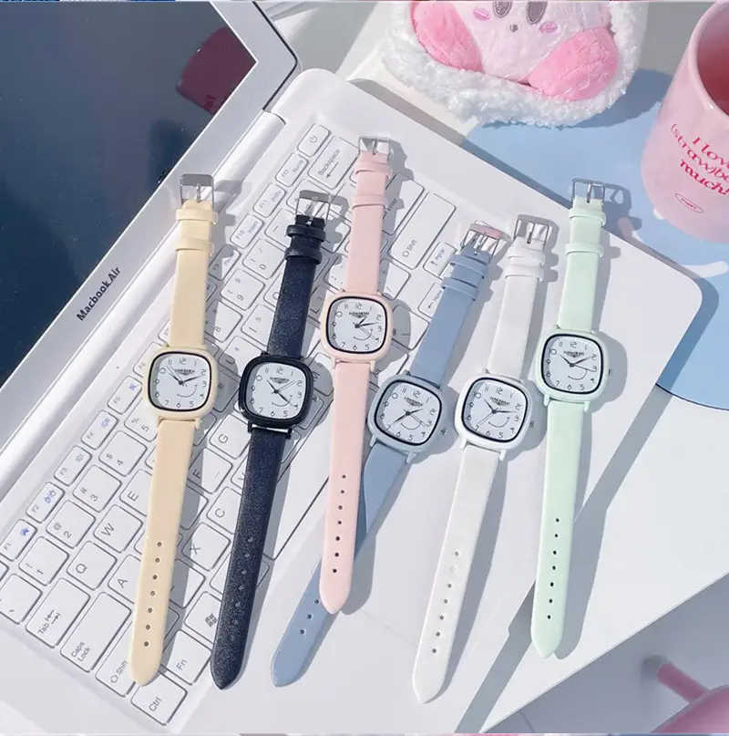 Women's Starry Sky Quartz Watch Black White Belt — feature 3