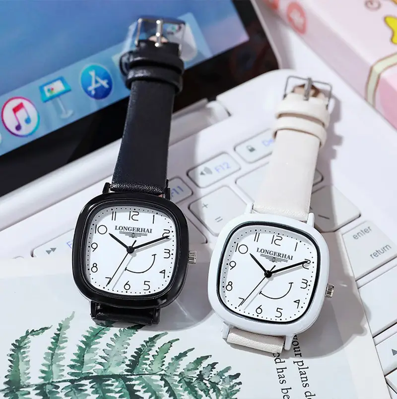Women's Starry Sky Quartz Watch Black White Belt — feature 5
