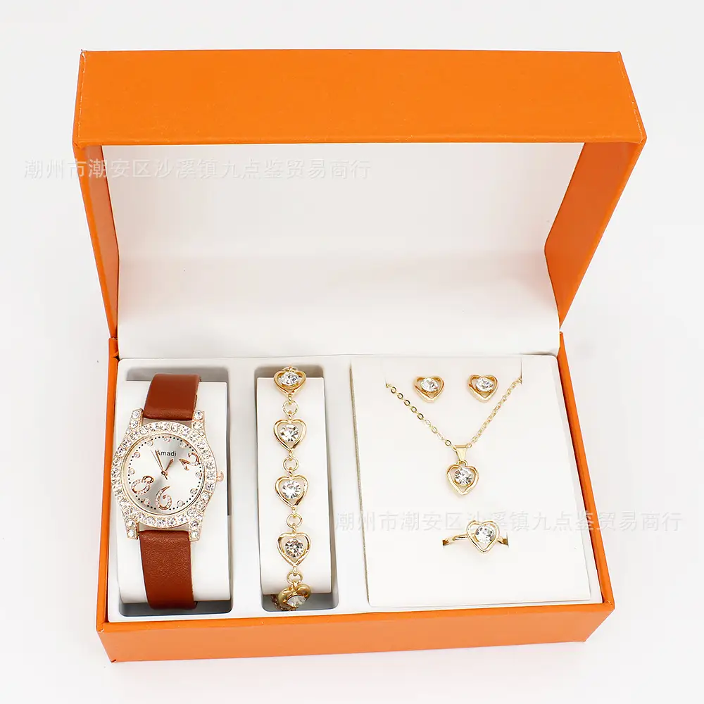 Women's Diamond-Embedded Bracelet Watch Set with Necklace — feature 9