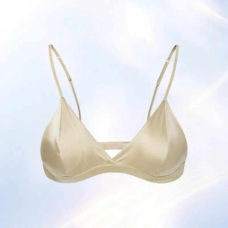 Yuyue Jinsanta French Underwear Mulberry Silk Non-steel Ring Silk Triangle Cup Large Chest Small Anti-sagging Women's Bra