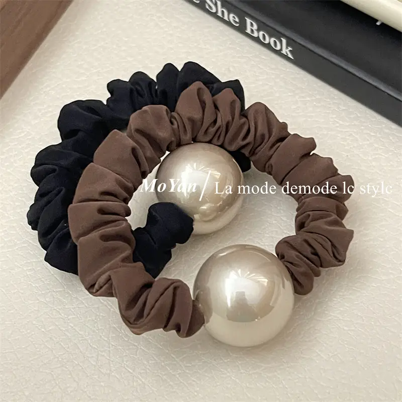Elegant Pearl Hair Rope with Brown & Black Colors — feature 17