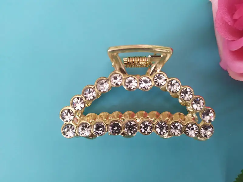 Korean Pearl Hairpin with Gold Plated Handle - Image 4