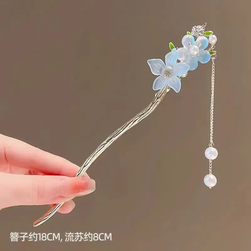 Chinese Style Hairpin with Pearl Drop for Women - Image 2