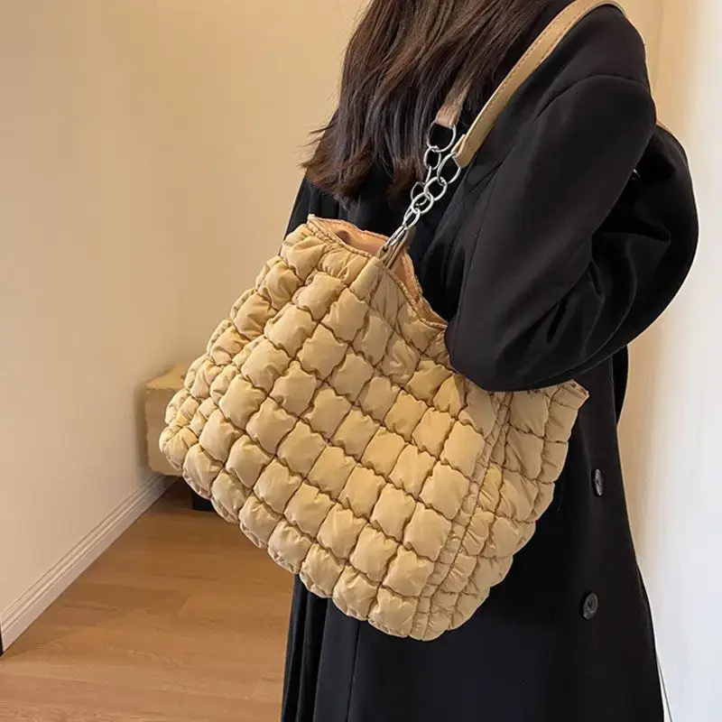 Women's Black Quilted Shoulder Bag 2026 New Trendy - Image 8