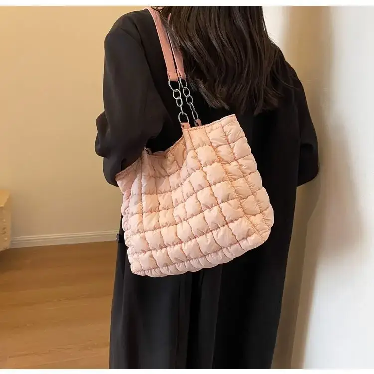 Women's Black Quilted Shoulder Bag 2026 New Trendy — feature 14